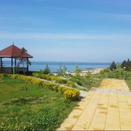 Family Hotel Aqua Равда Екстериор снимка