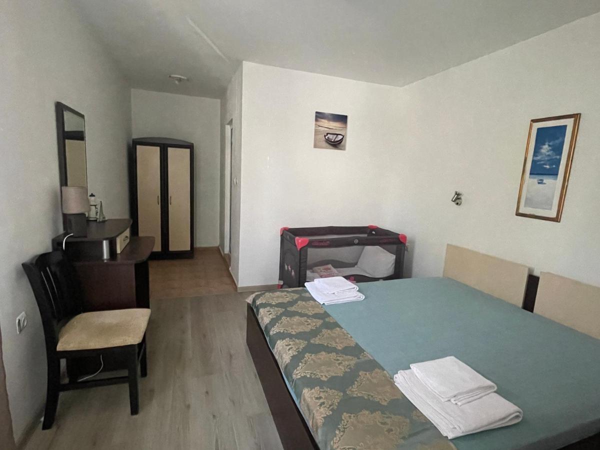 Family Hotel Aqua Равда Екстериор снимка