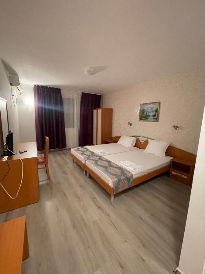 Family Hotel Aqua Равда Екстериор снимка