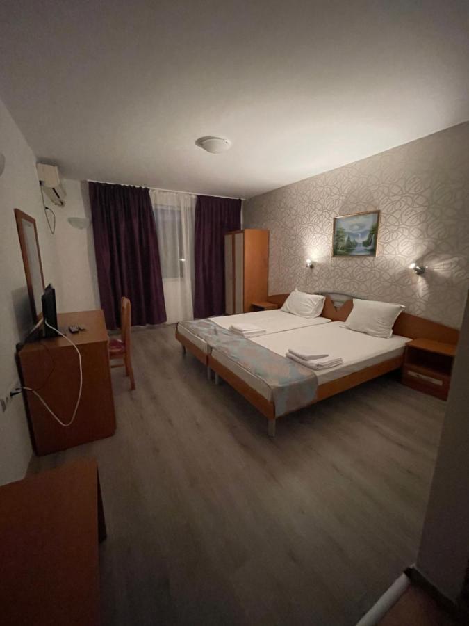 Family Hotel Aqua Равда Екстериор снимка